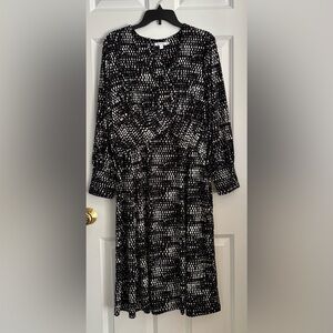 Elegant Black and White Patterned Dress